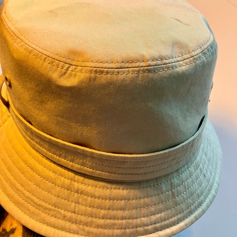 Burberry Tan Bucket Hat Classic Accessories - Picture 8 of 8